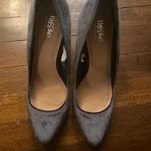 Velvet Pumps - Dark Gray/Pewter